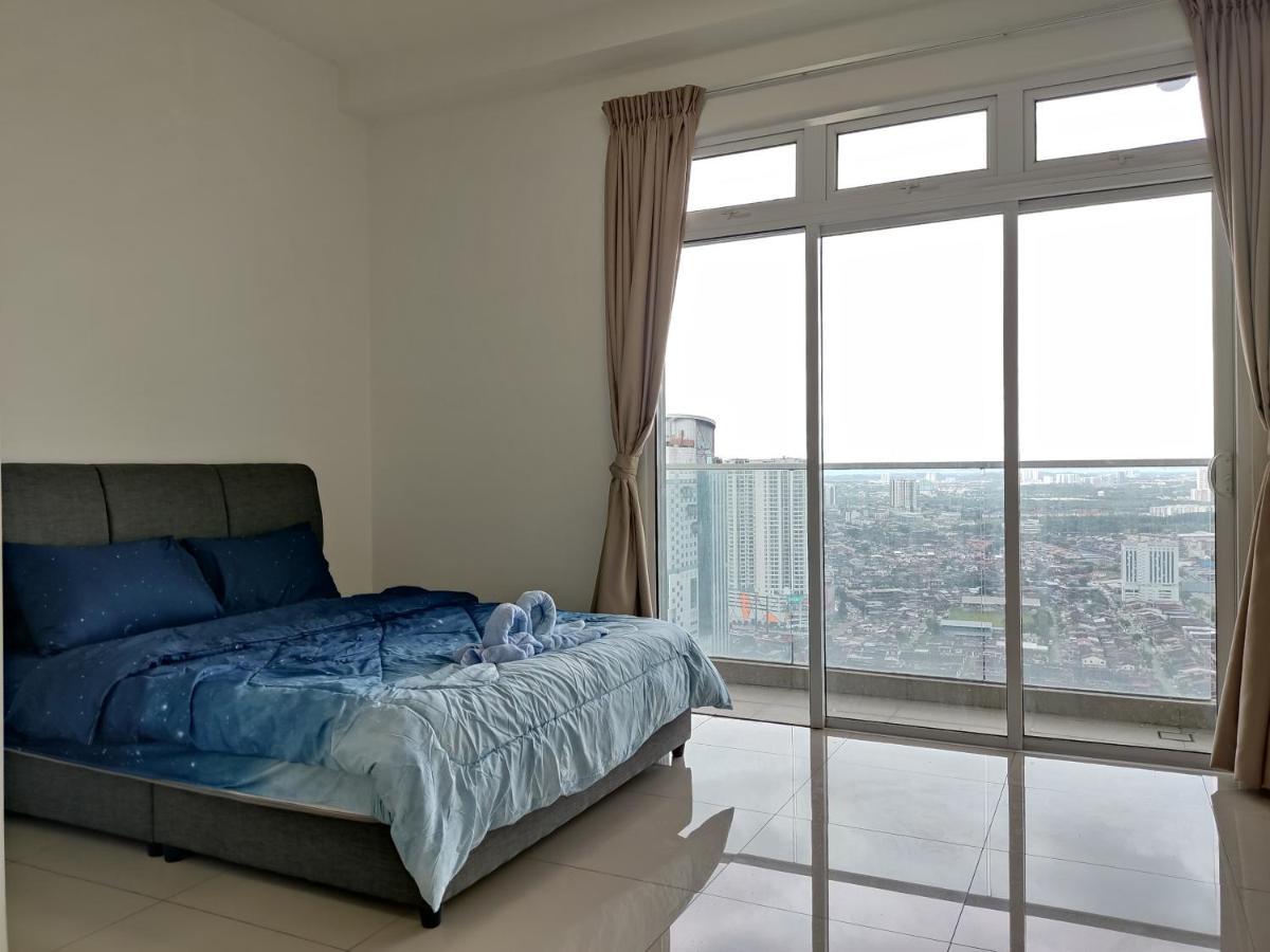 Twin Galaxy Dual Key Near Ciq & Ksl * Johor Bahru